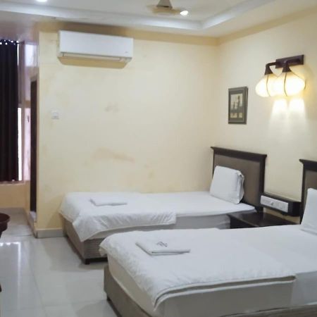 Sriannamalaiyar Residency Hotel Vellore Exterior foto