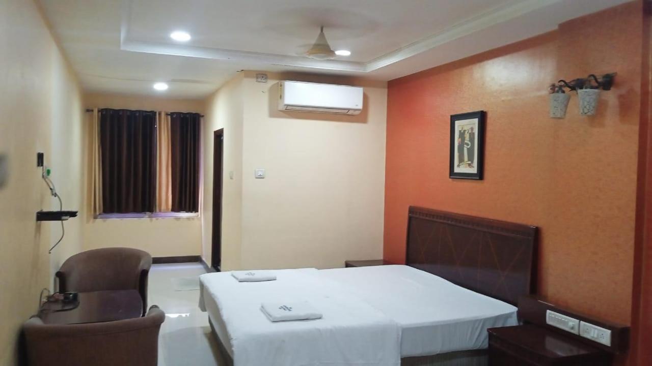 Sriannamalaiyar Residency Hotel Vellore Exterior foto